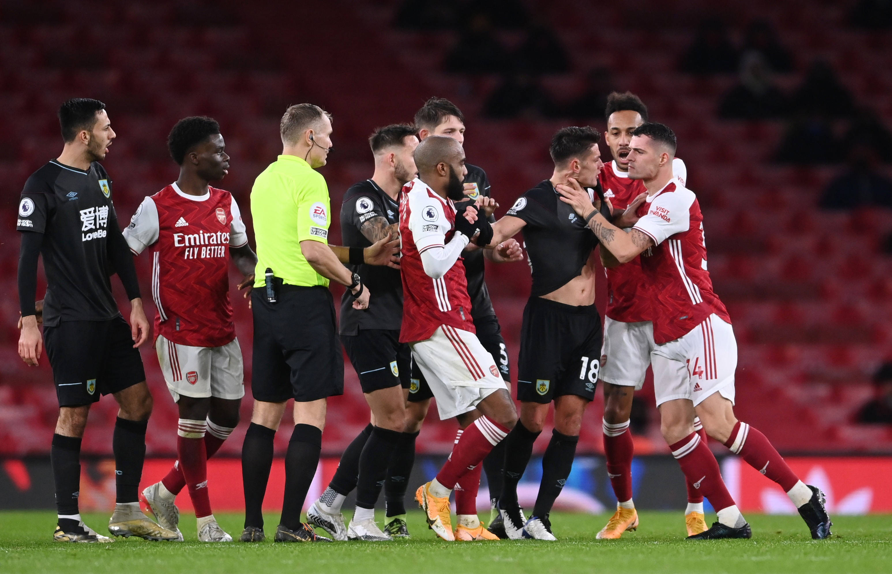 体育2023年02月12日《体育新闻》完整版